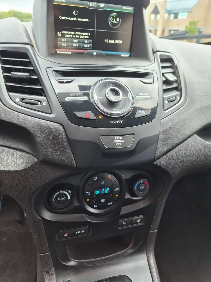Ford Fiesta photo Ford Fiesta