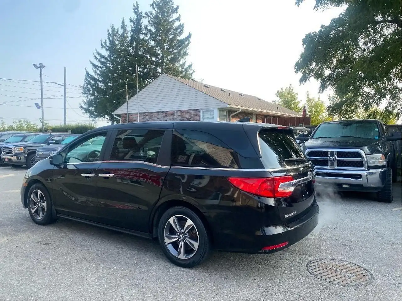 Honda Odyssey снимка Honda Odyssey