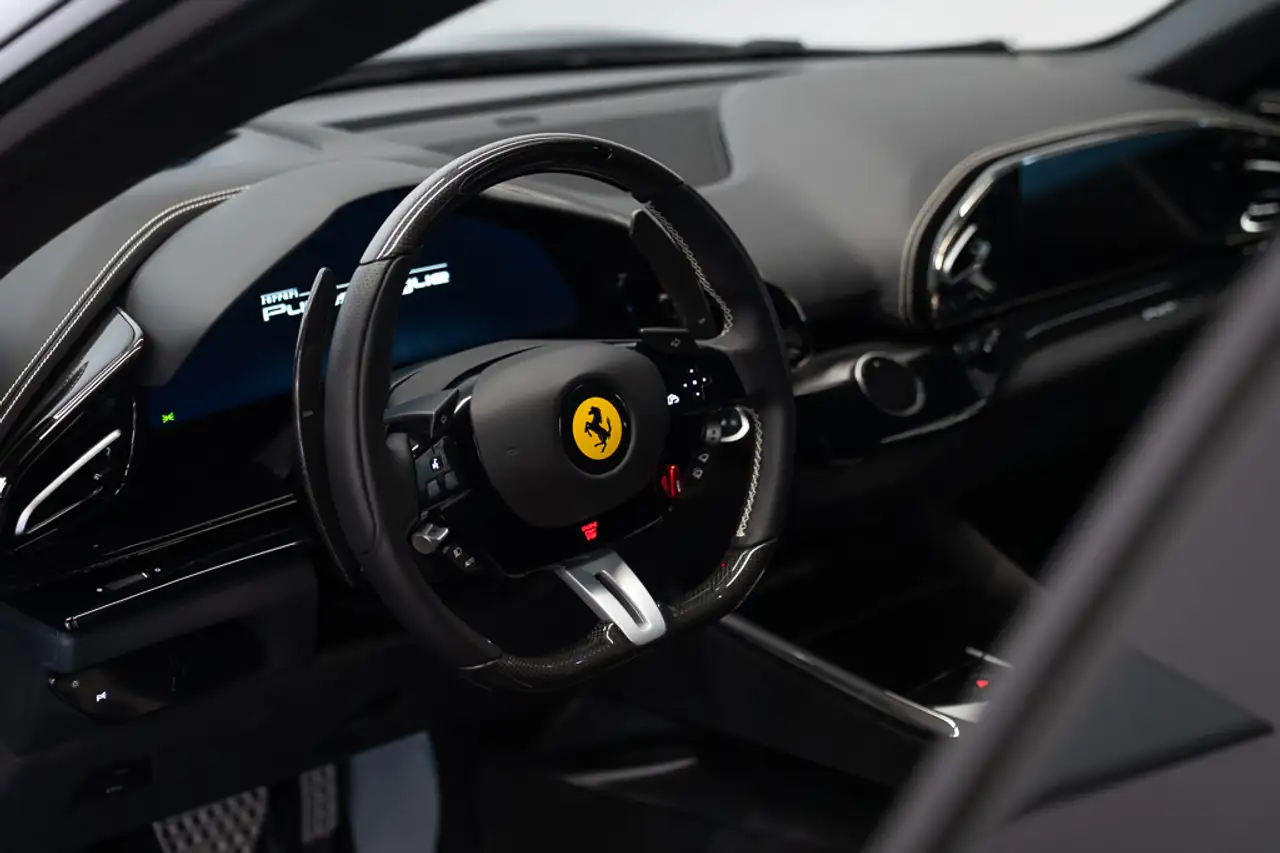Ferrari Purosangue снимка Ferrari Purosangue