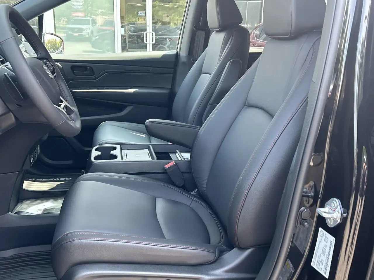 Honda Odyssey снимка Honda Odyssey