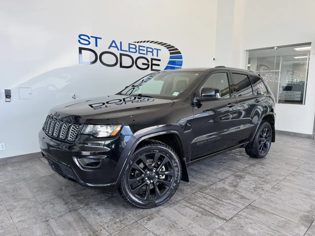 Jeep Grand Cherokee photo Jeep Grand Cherokee