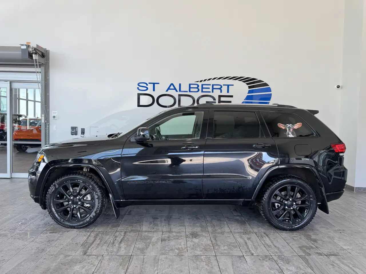 Jeep Grand Cherokee photo Jeep Grand Cherokee