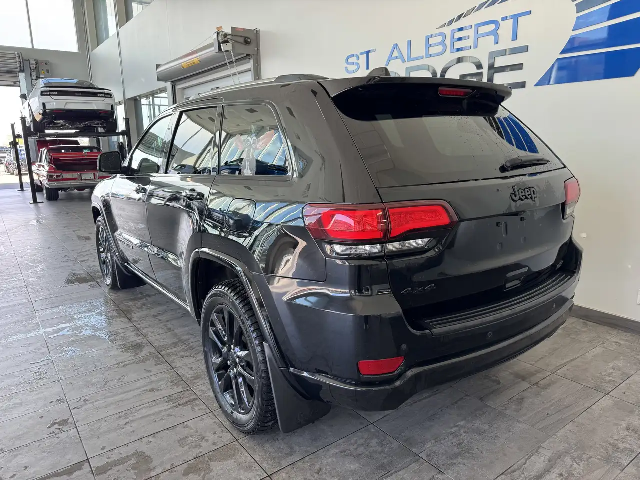 Jeep Grand Cherokee photo Jeep Grand Cherokee