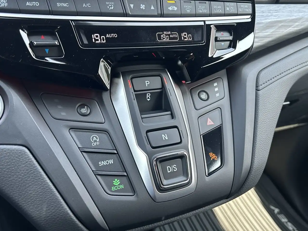 Honda Odyssey снимка Honda Odyssey