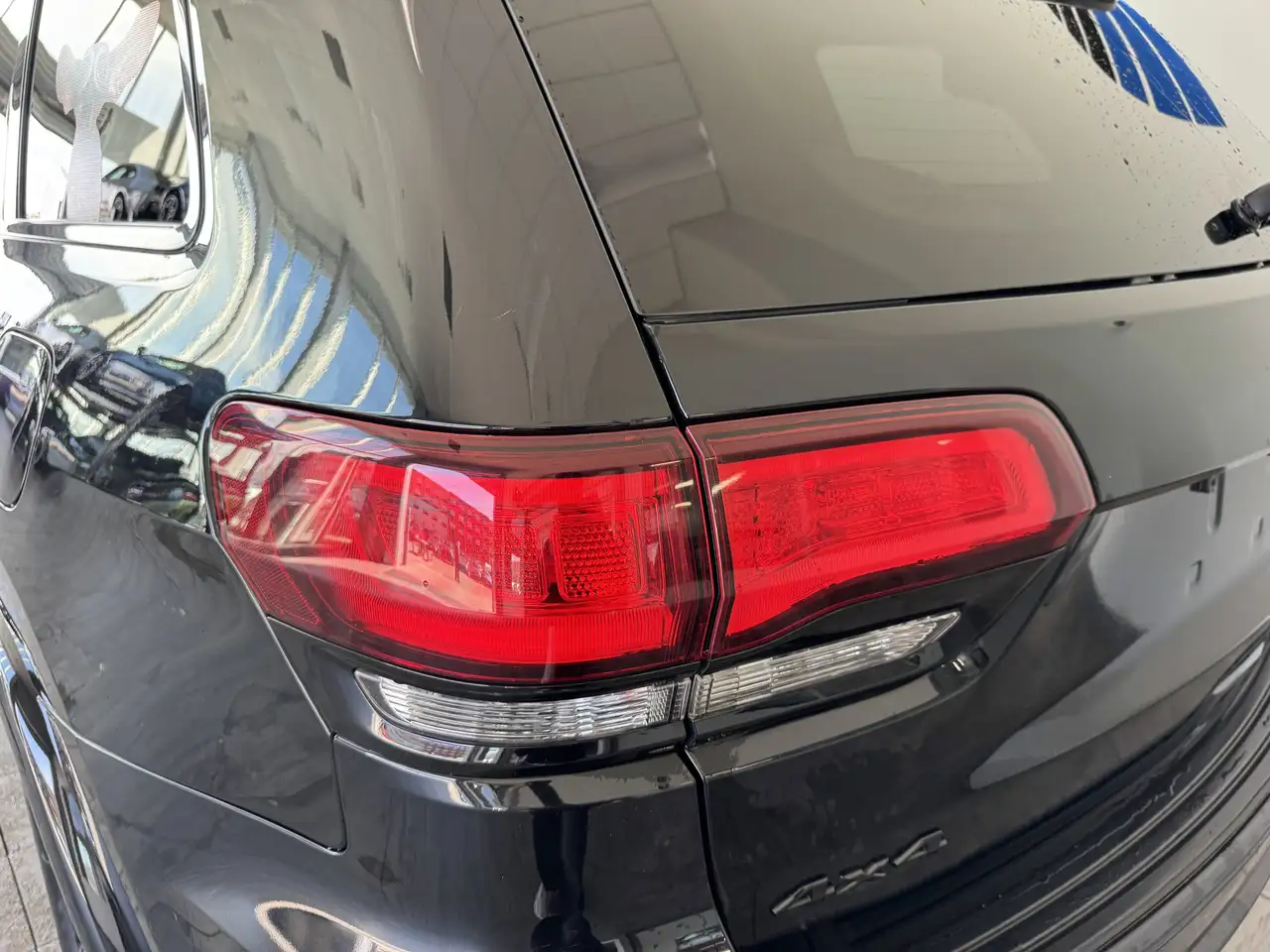 Jeep Grand Cherokee photo Jeep Grand Cherokee