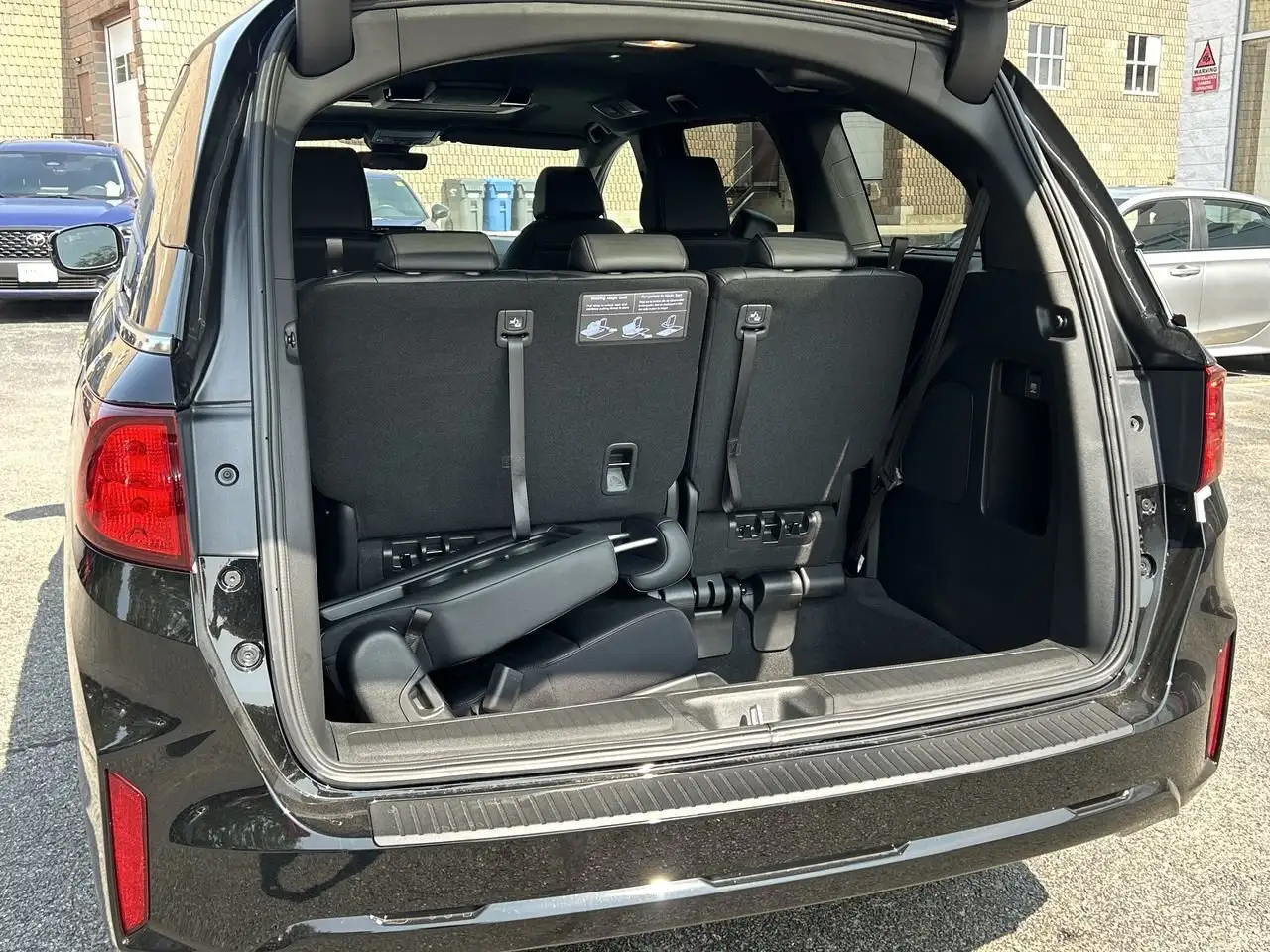 Honda Odyssey снимка Honda Odyssey