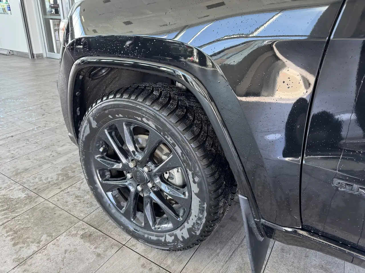 Jeep Grand Cherokee photo Jeep Grand Cherokee