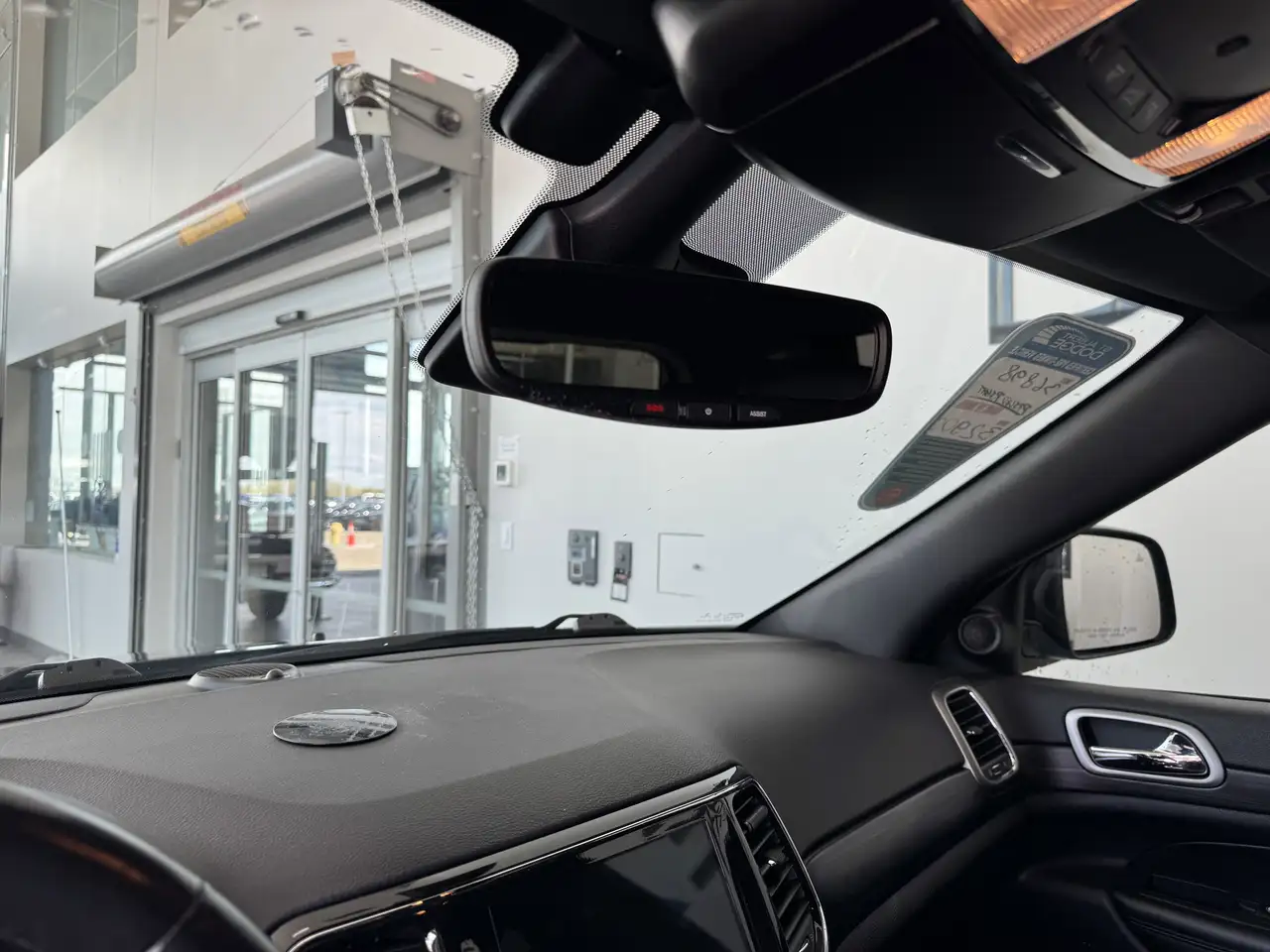 Jeep Grand Cherokee photo Jeep Grand Cherokee