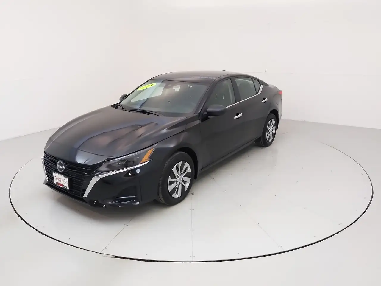 Nissan Altima снимка Nissan Altima