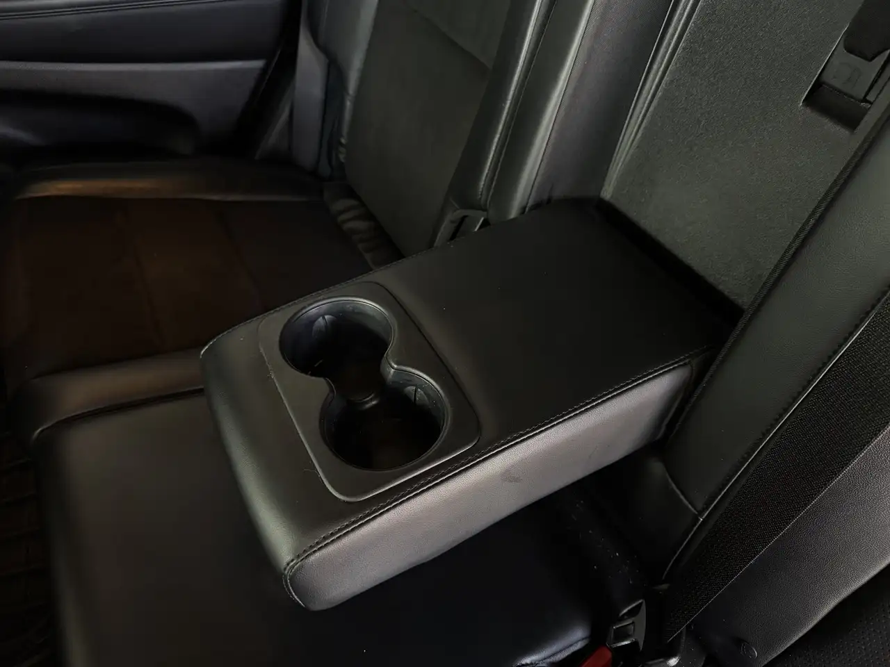 Jeep Grand Cherokee photo Jeep Grand Cherokee