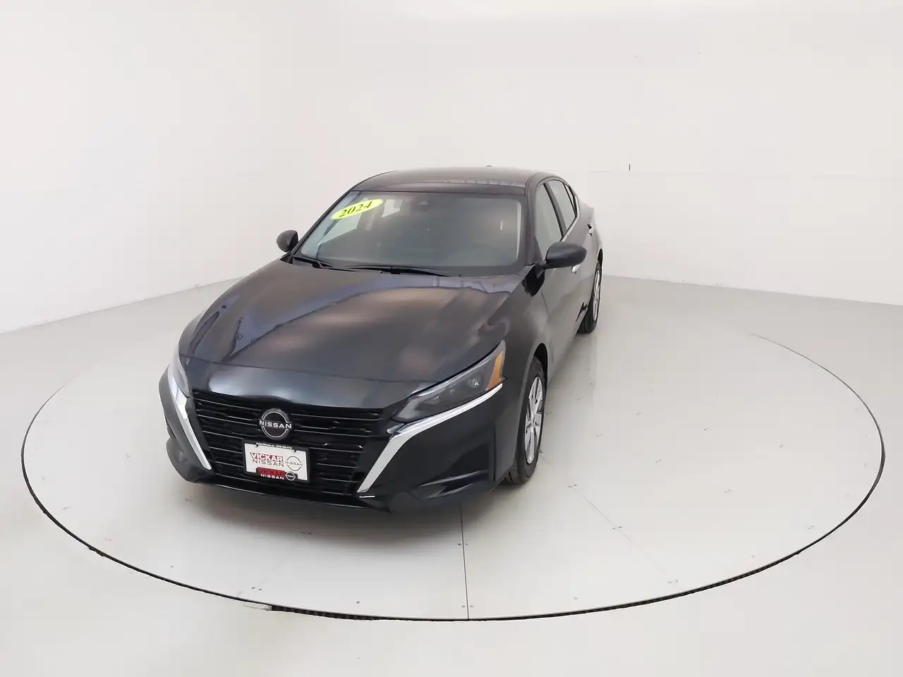 Nissan Altima снимка Nissan Altima