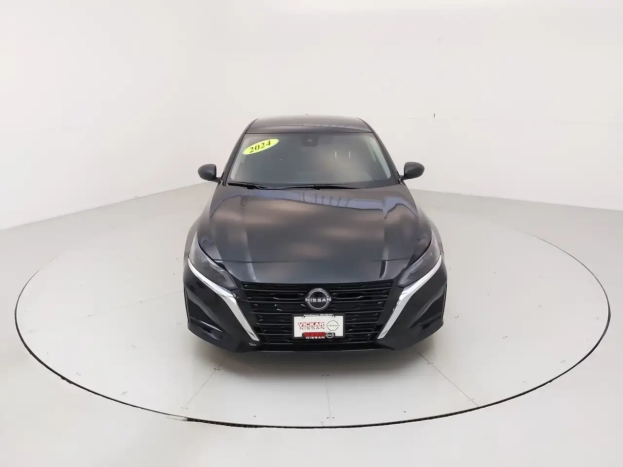Nissan Altima снимка Nissan Altima
