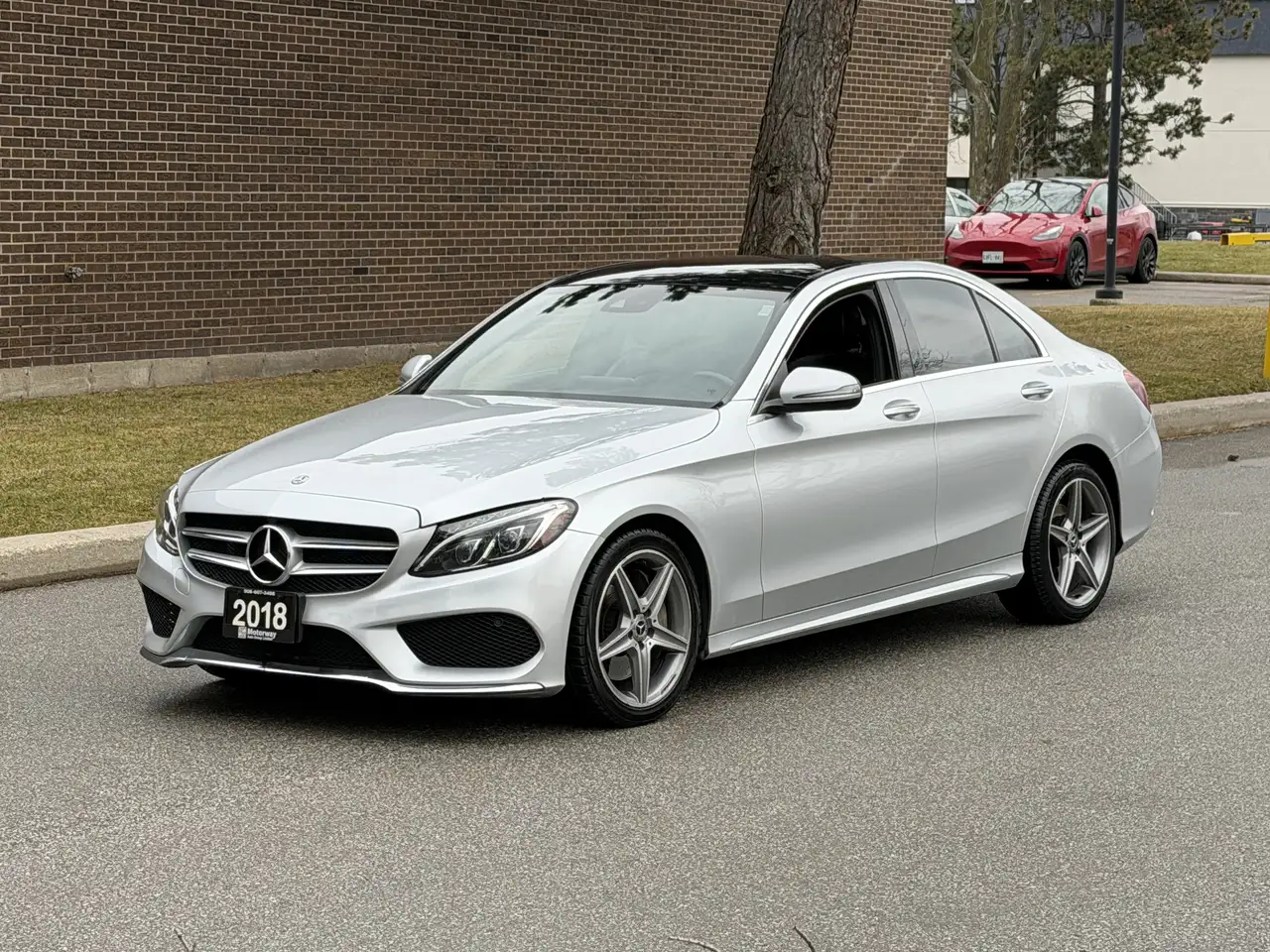 Mercedes-Benz C-Class снимка Mercedes-Benz C-Class