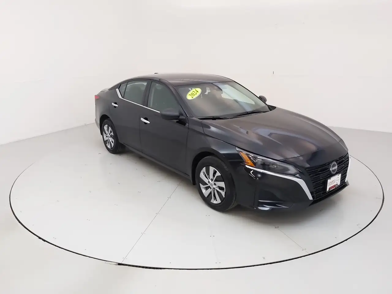 Nissan Altima снимка Nissan Altima