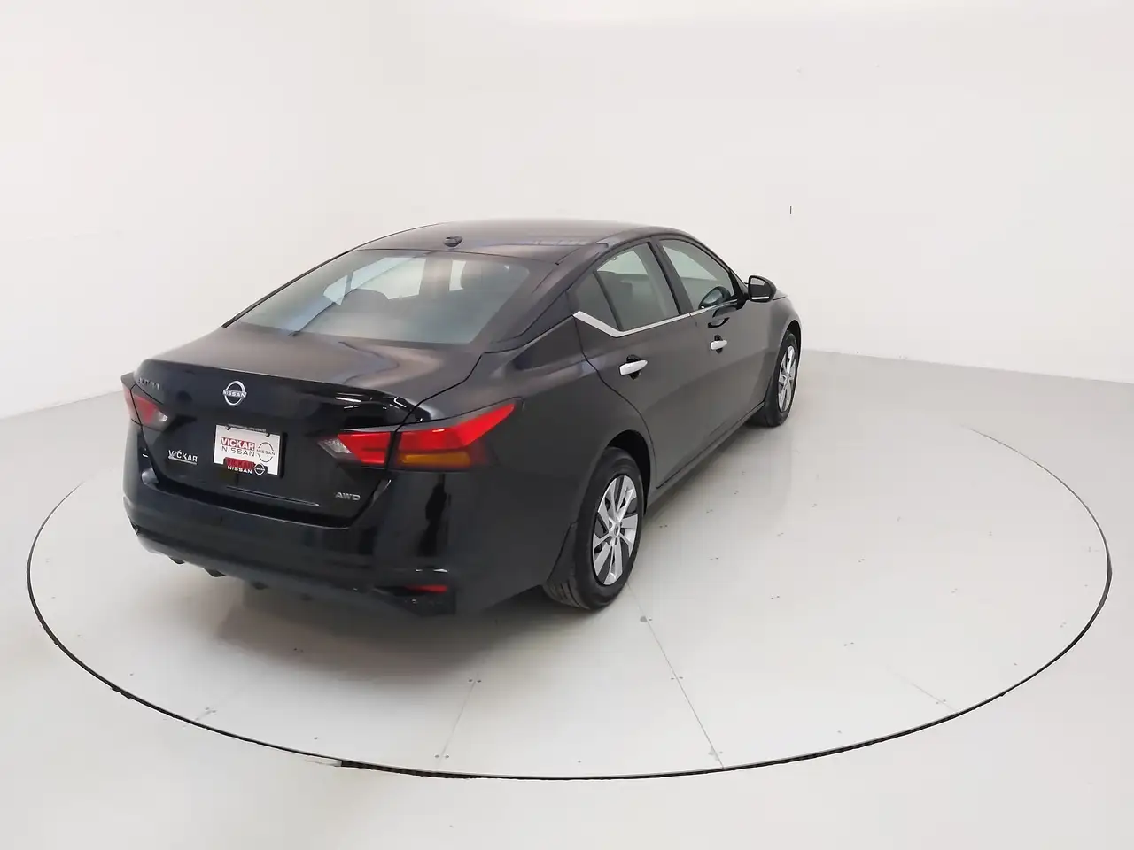Nissan Altima снимка Nissan Altima