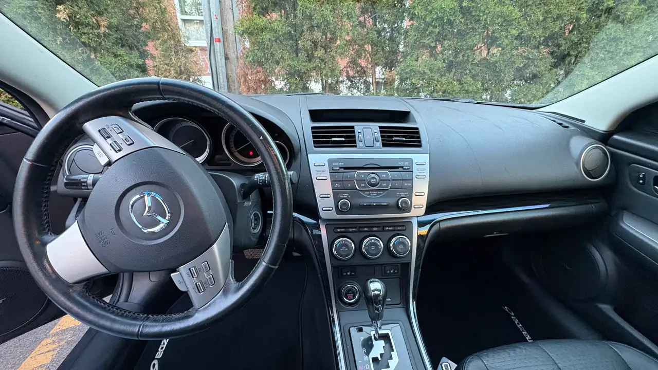 Mazda 6 снимка Mazda 6