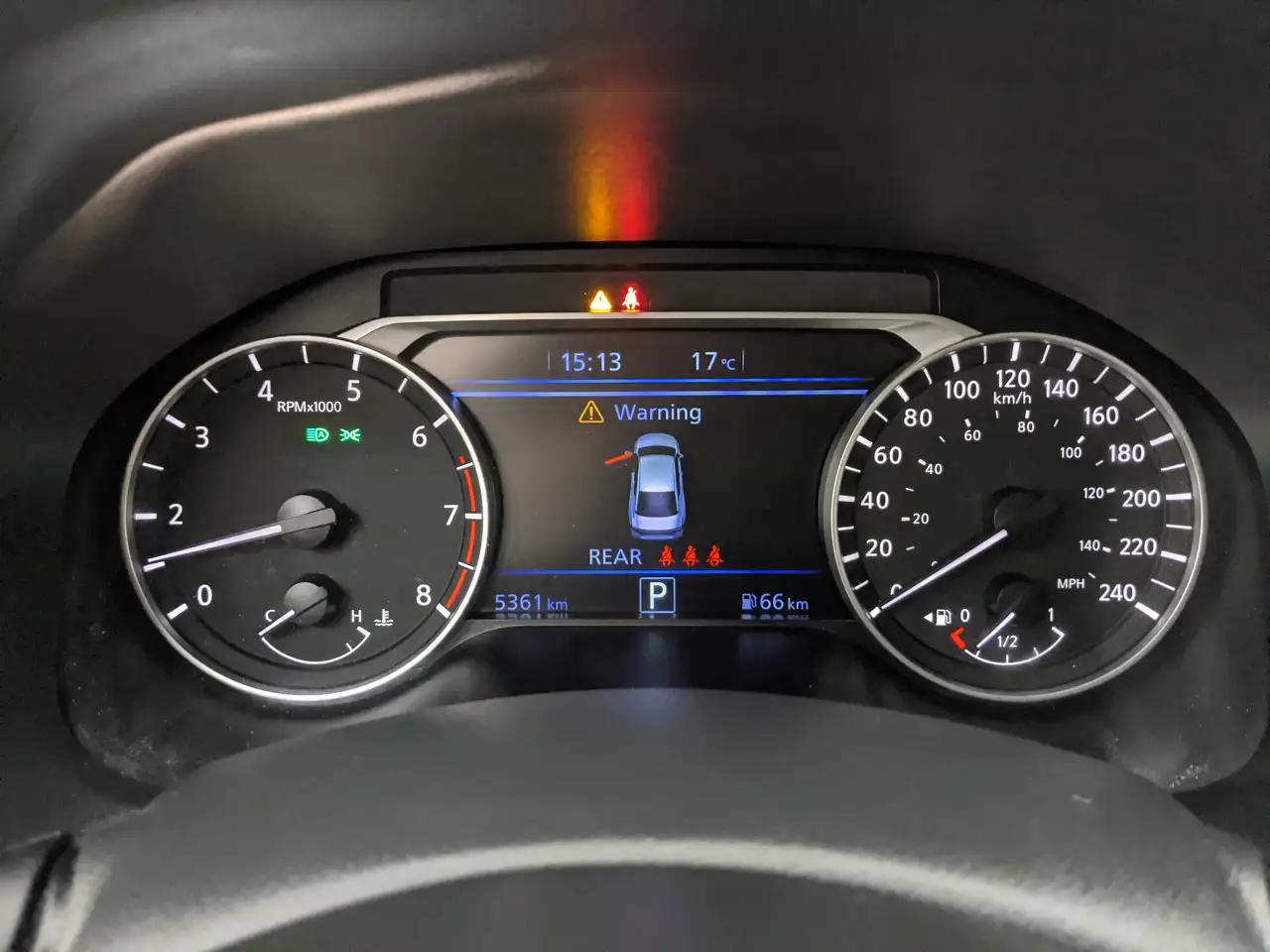 Nissan Altima снимка Nissan Altima