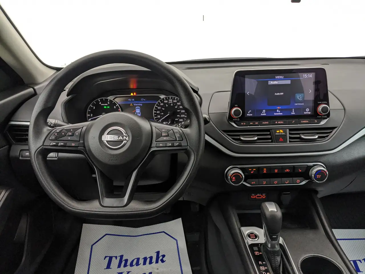 Nissan Altima снимка Nissan Altima