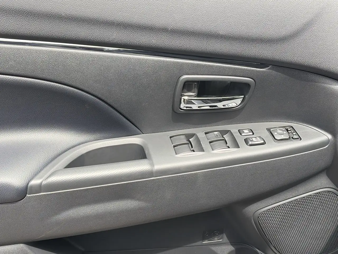 Mitsubishi RVR снимка Mitsubishi RVR