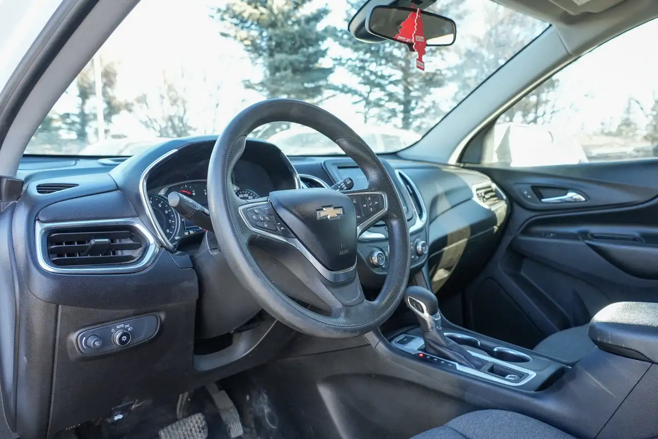 Chevrolet Equinox снимка Chevrolet Equinox