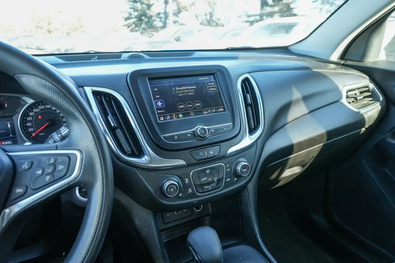 Chevrolet Equinox снимка Chevrolet Equinox