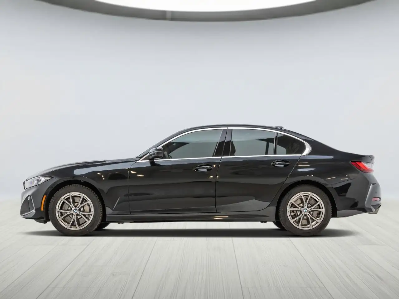 BMW 3 Series photo BMW 3 Series