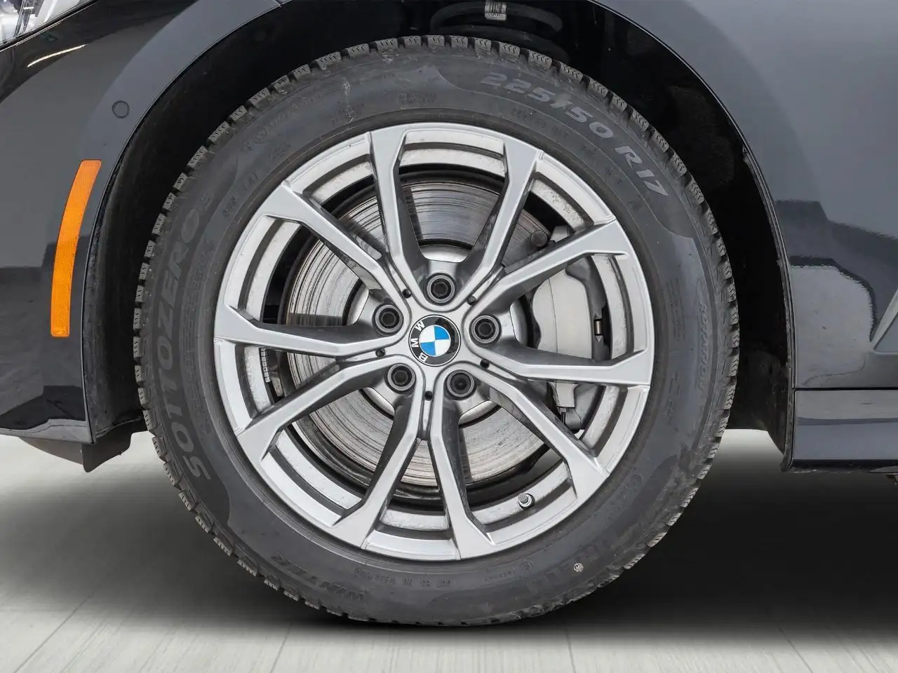 BMW 3 Series photo BMW 3 Series