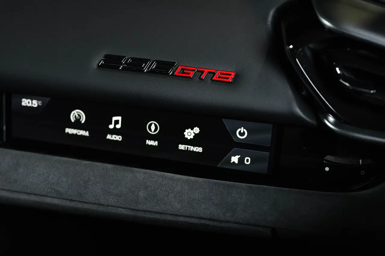 Ferrari 296 GTB fotografie Ferrari 296 GTB