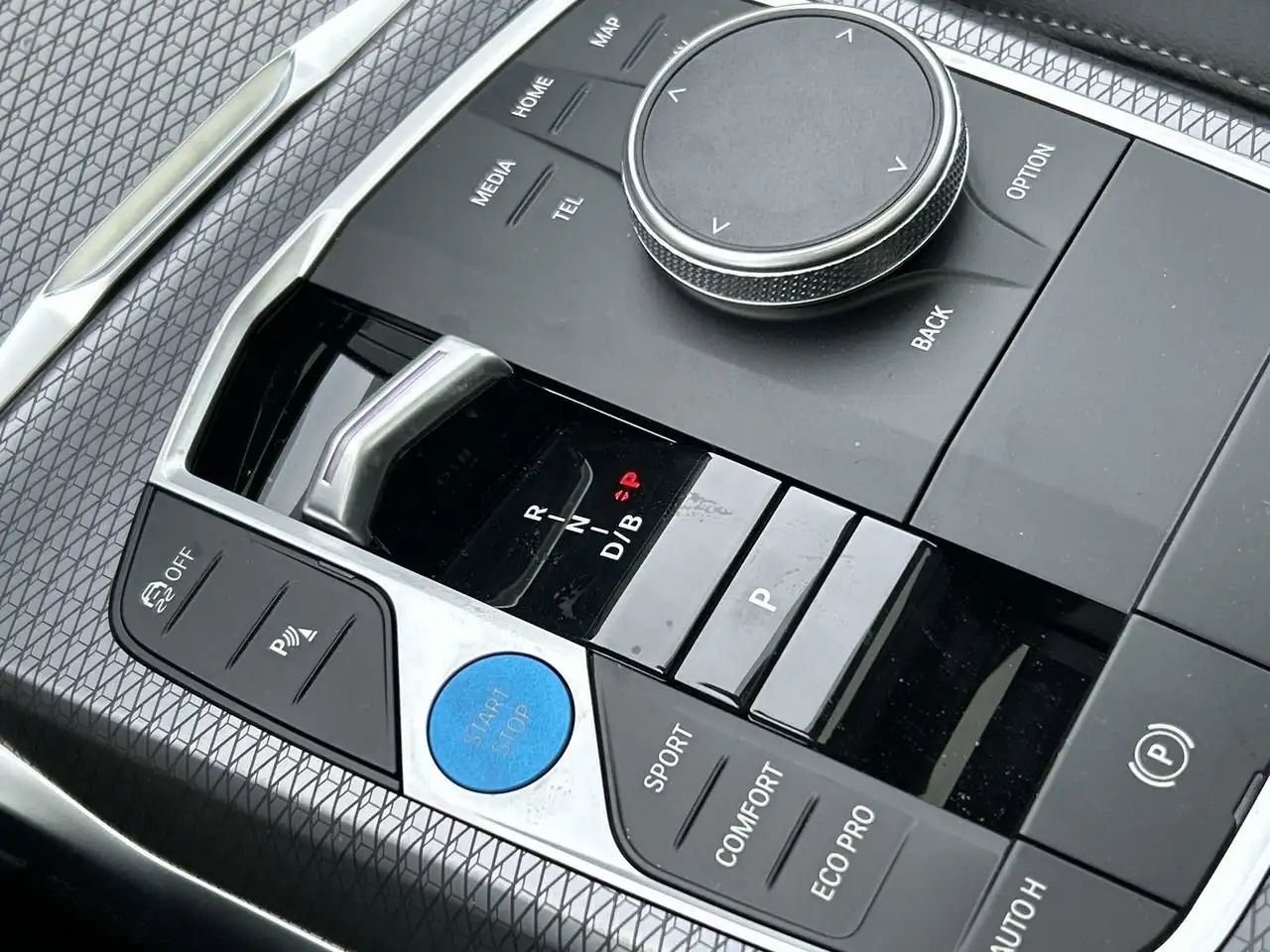 BMW i4 снимка BMW i4