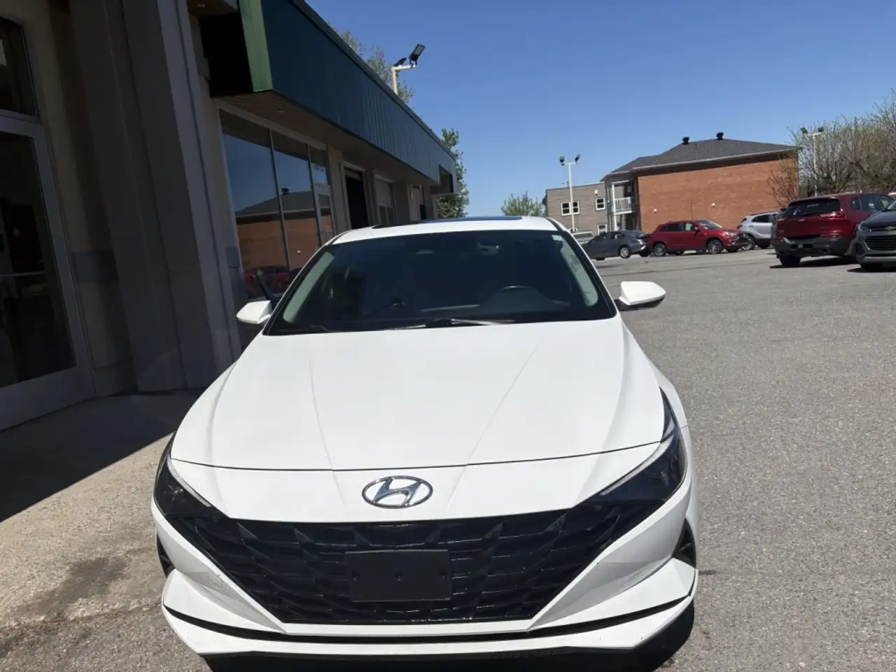 Hyundai ELANTRA photo Hyundai ELANTRA