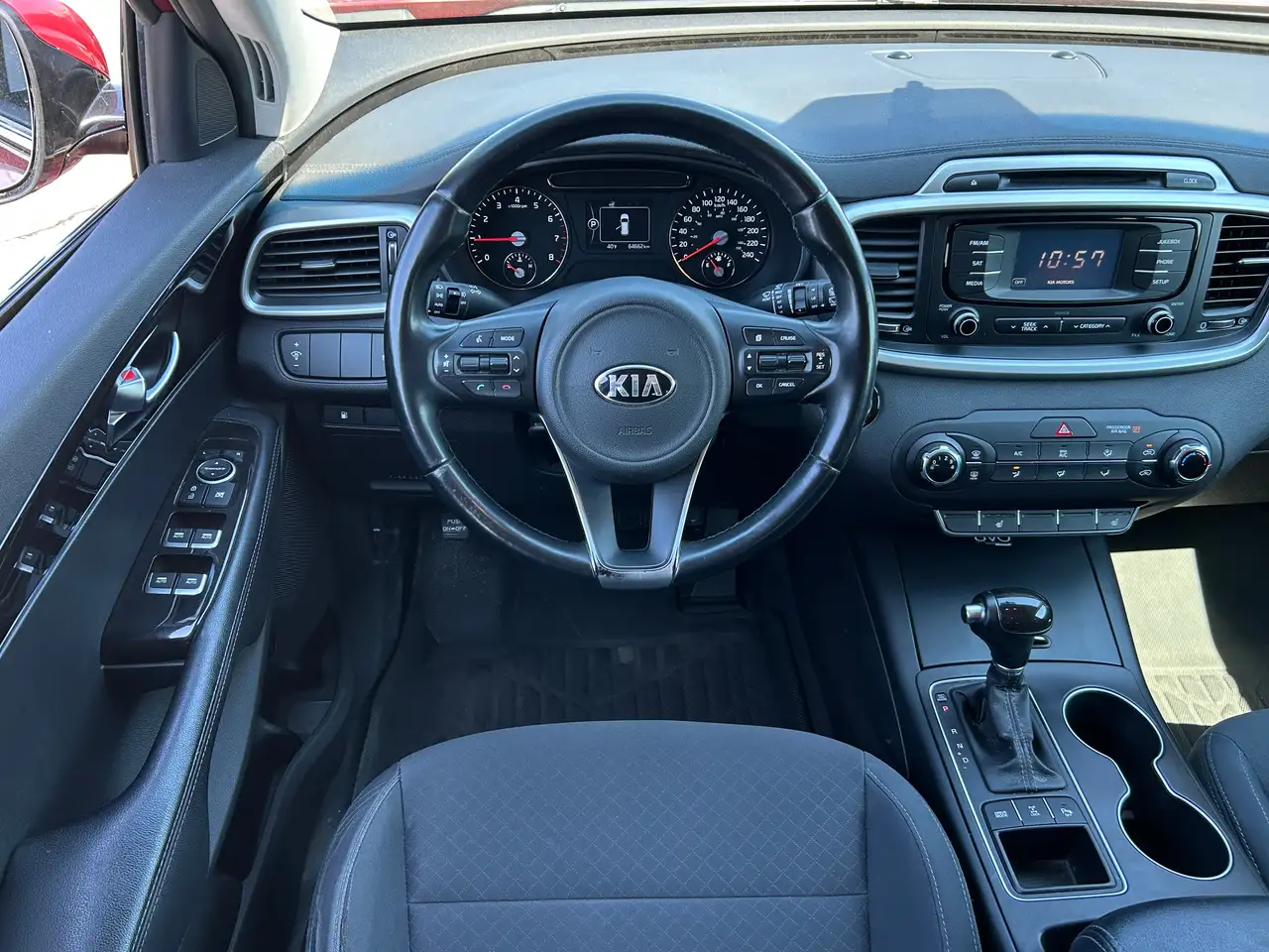 Kia Sorento снимка Kia Sorento