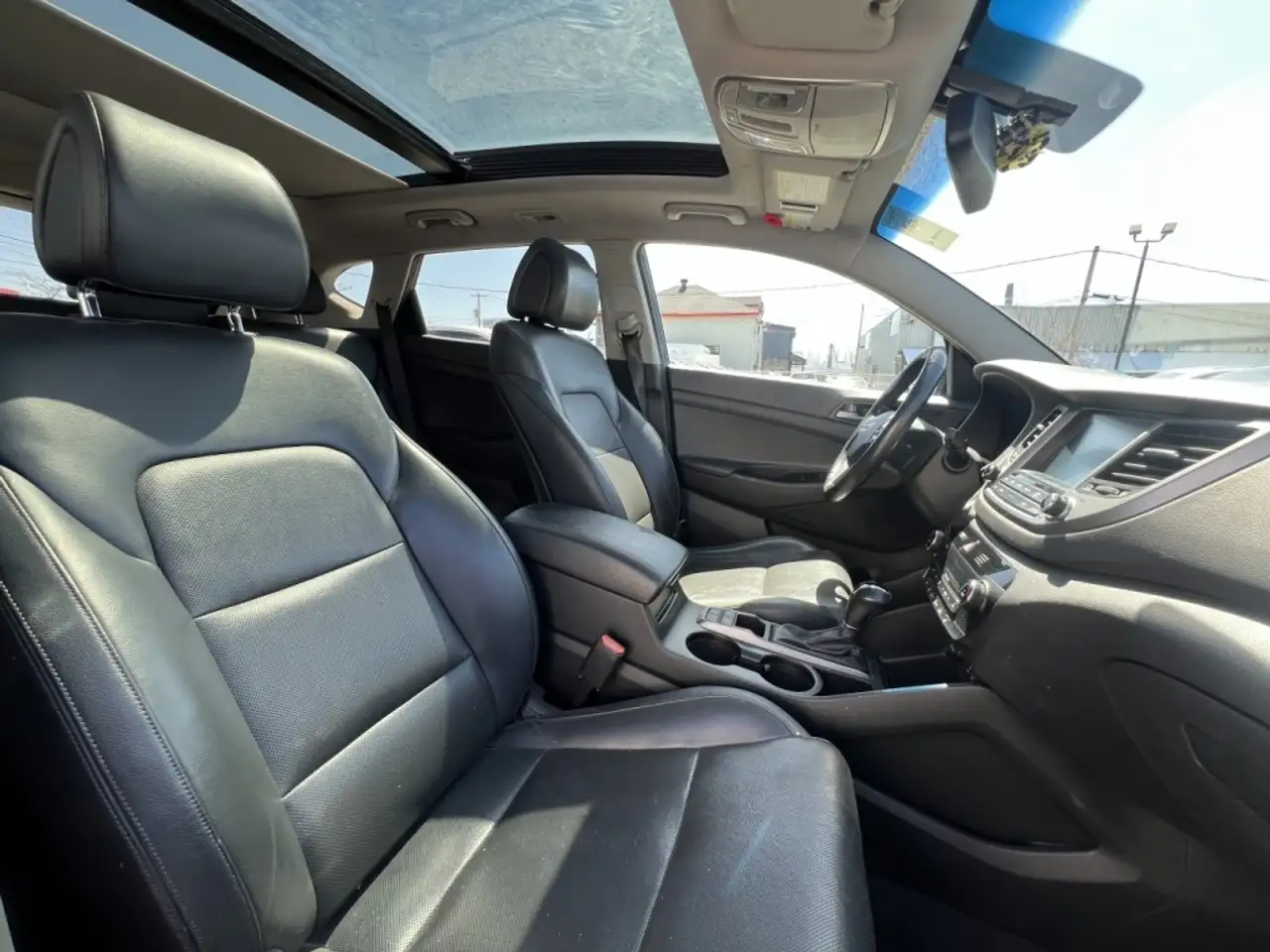 Hyundai TUCSON photo Hyundai TUCSON
