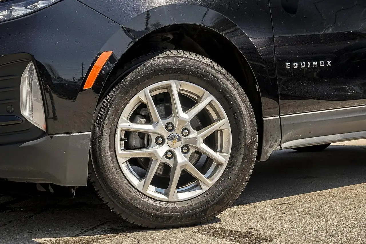 Chevrolet Equinox photo Chevrolet Equinox