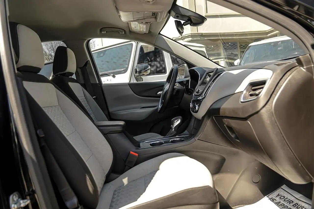Chevrolet Equinox photo Chevrolet Equinox