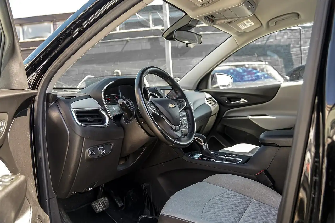 Chevrolet Equinox photo Chevrolet Equinox