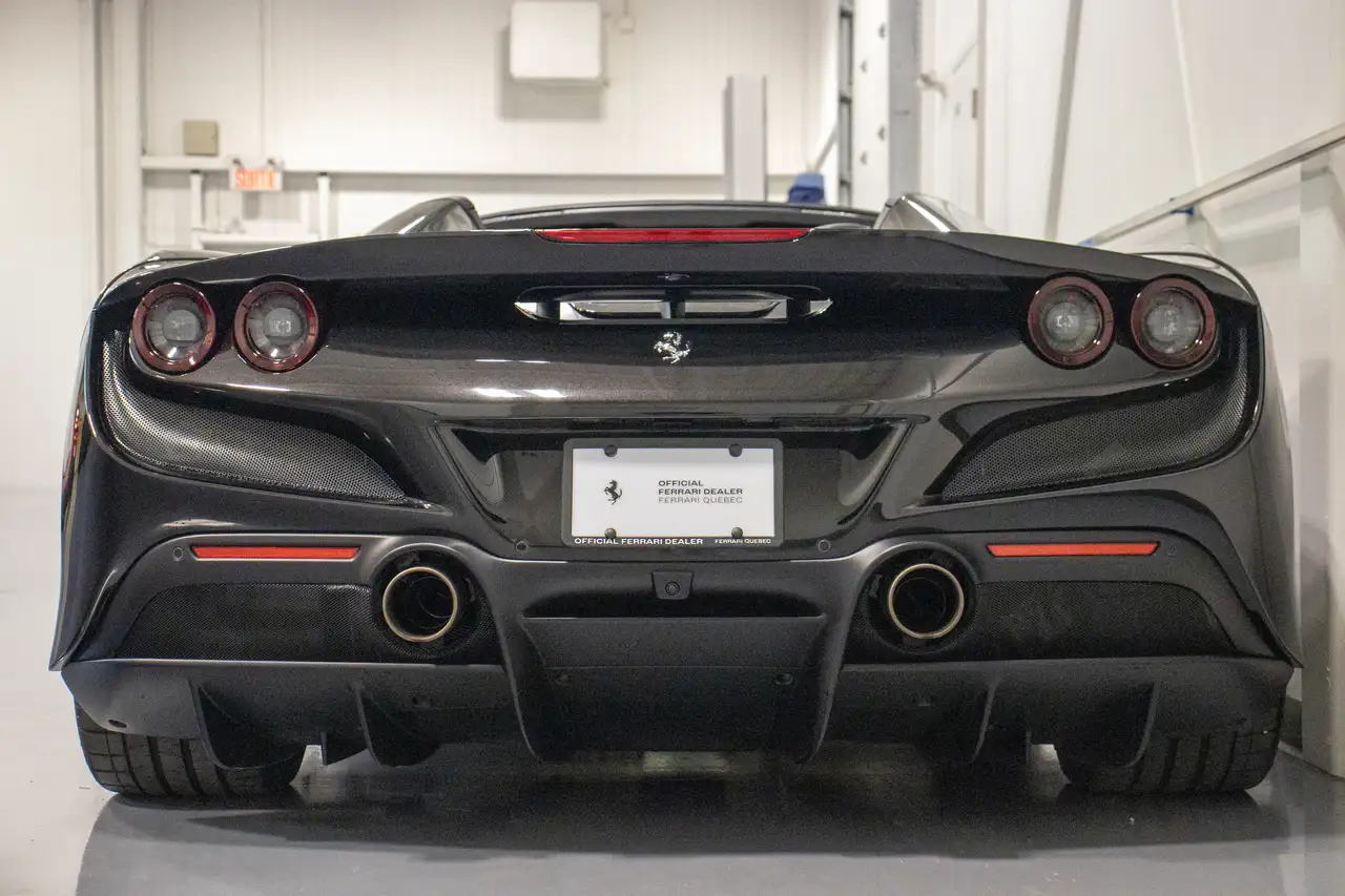 Ferrari F8 Spider снимка Ferrari F8 Spider