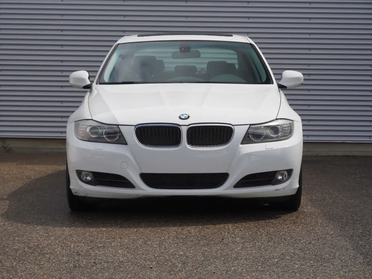 BMW 3 Series photo BMW 3 Series