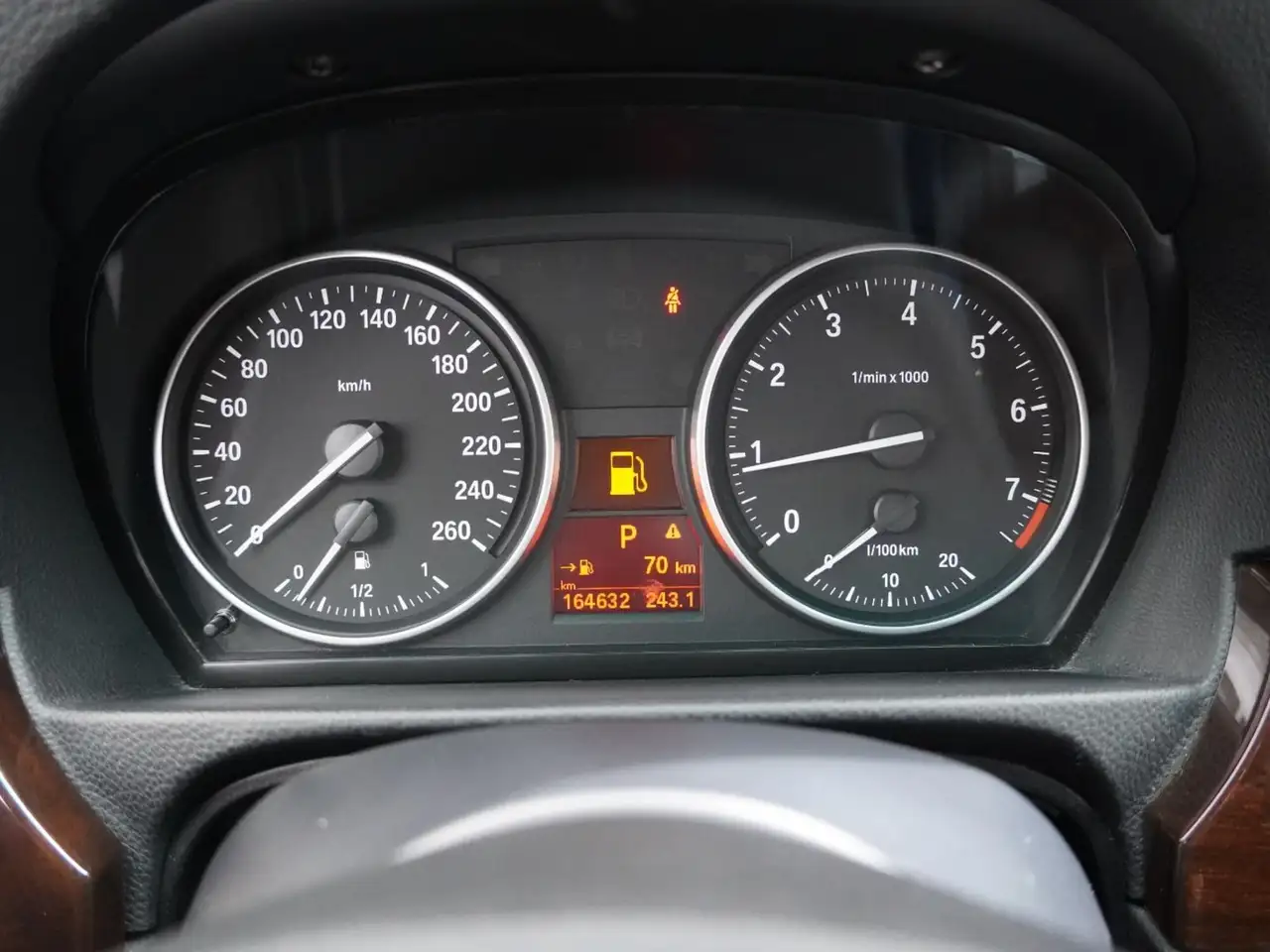 BMW 3 Series photo BMW 3 Series
