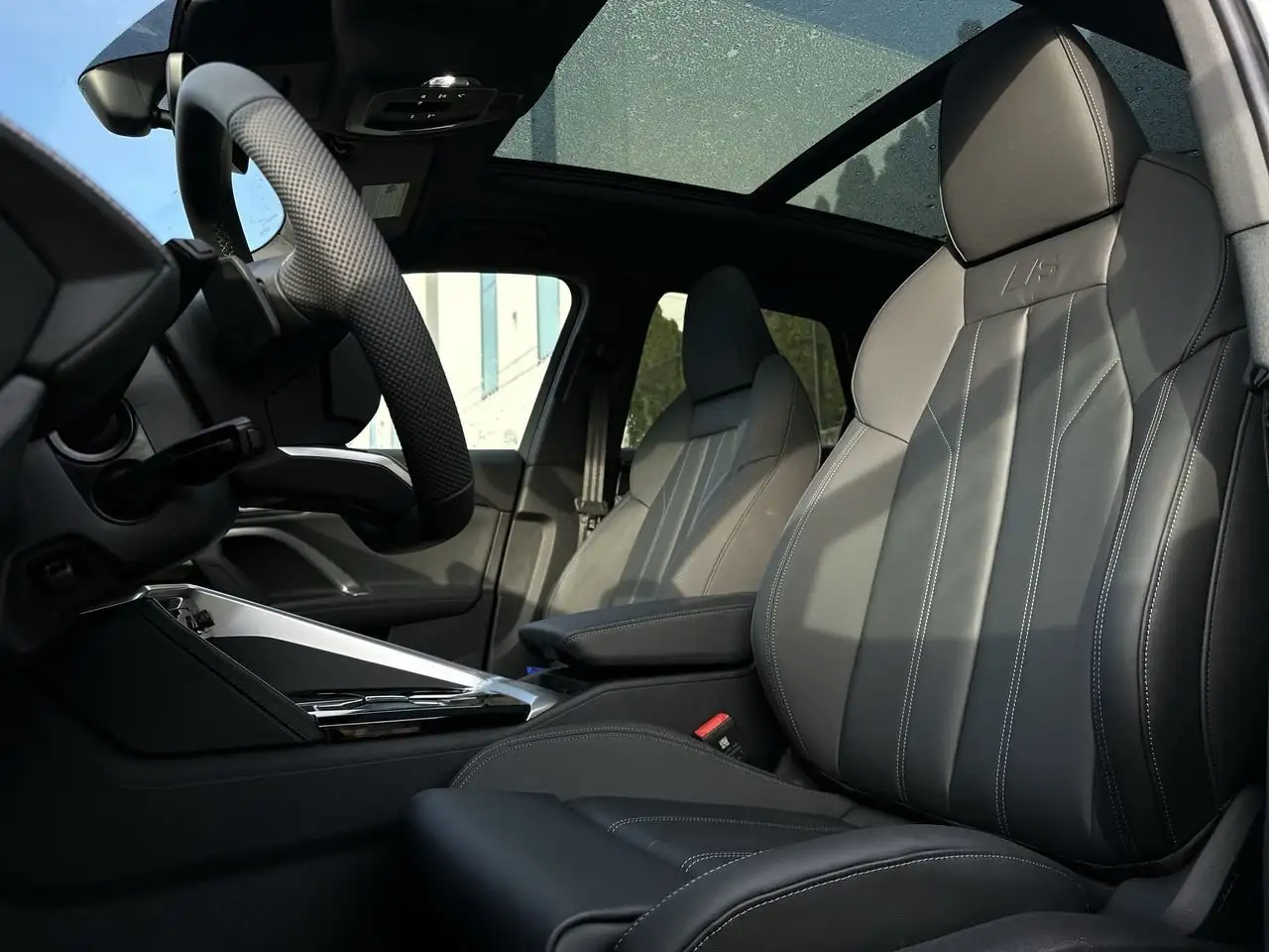 Audi Q5 снимка Audi Q5