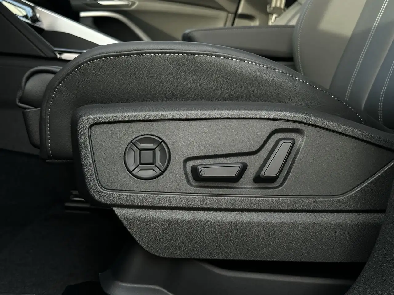 Audi Q5 снимка Audi Q5