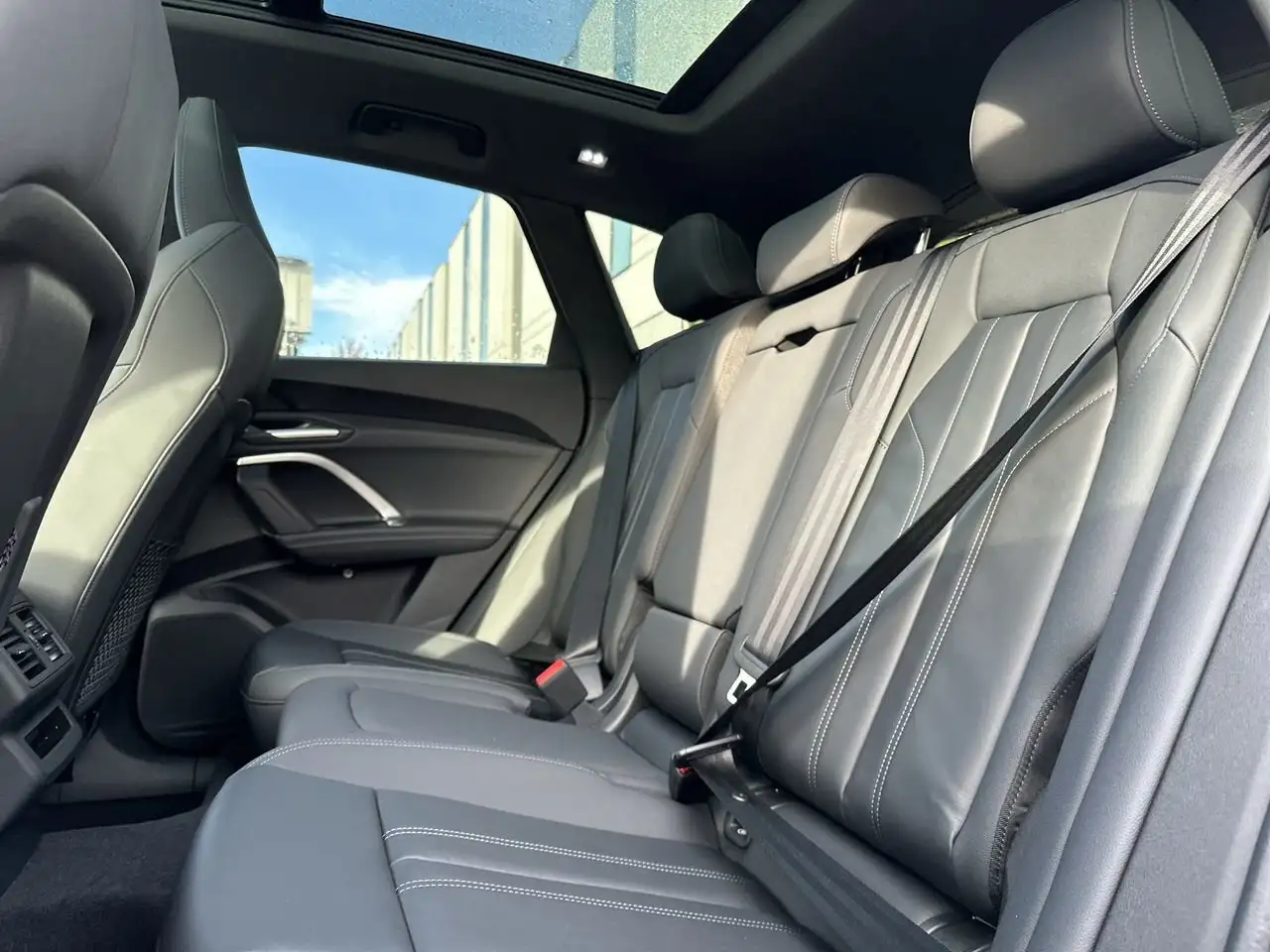 Audi Q5 снимка Audi Q5