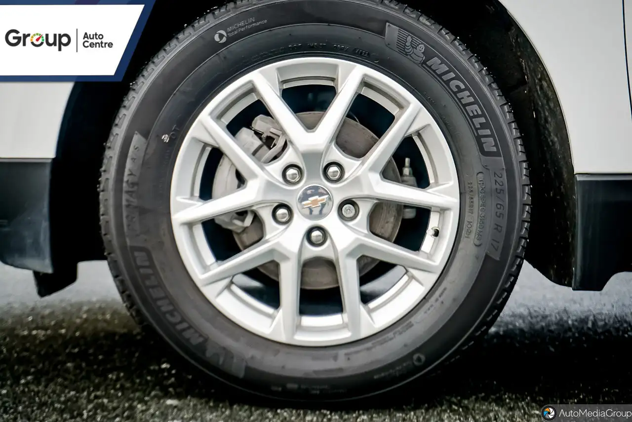 Chevrolet Equinox photo Chevrolet Equinox