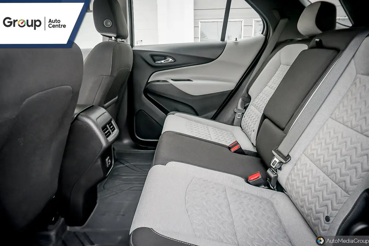 Chevrolet Equinox photo Chevrolet Equinox