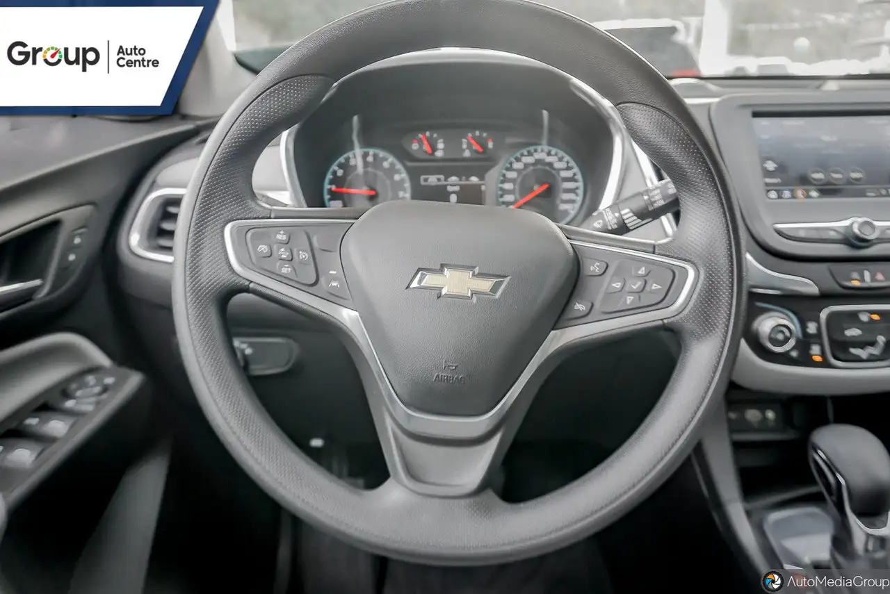 Chevrolet Equinox photo Chevrolet Equinox