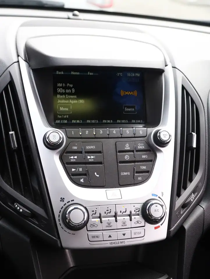 Chevrolet Equinox снимка Chevrolet Equinox