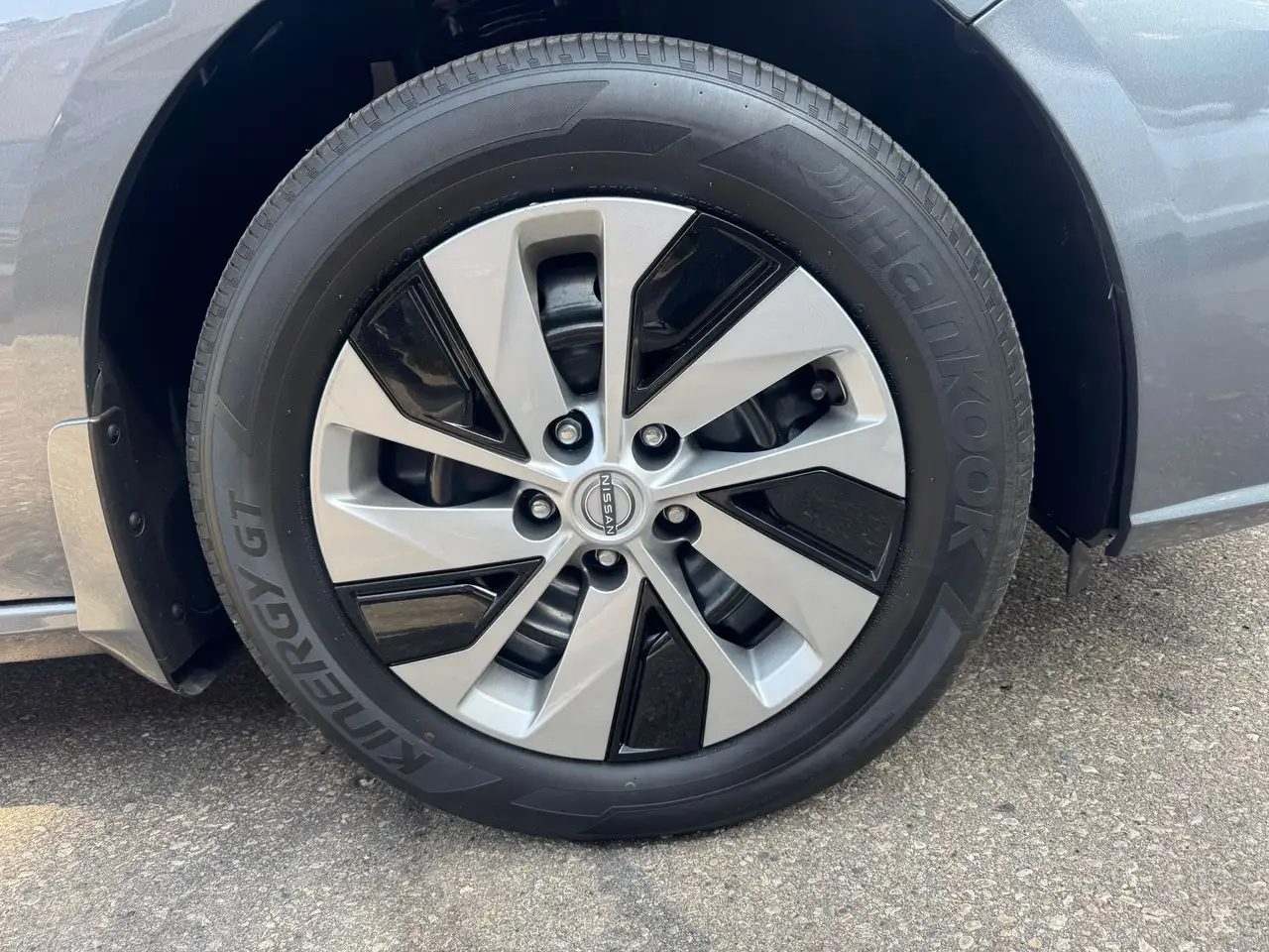 Nissan Altima снимка Nissan Altima