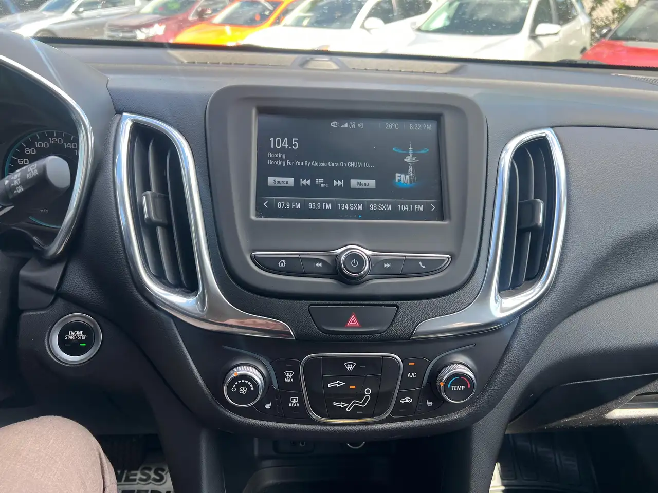 Chevrolet Equinox photo Chevrolet Equinox