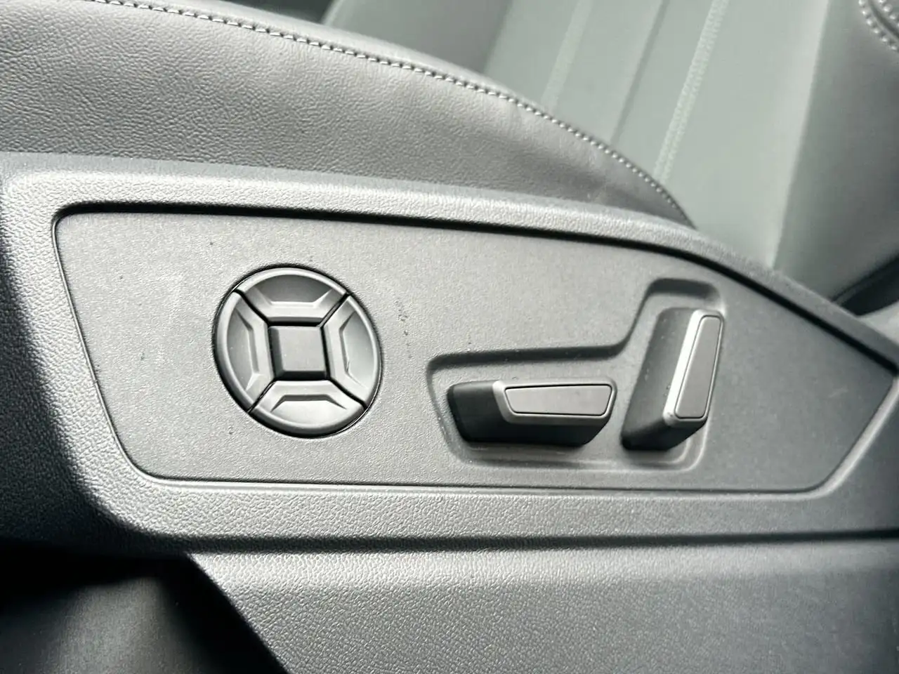 Audi Q5 photo Audi Q5