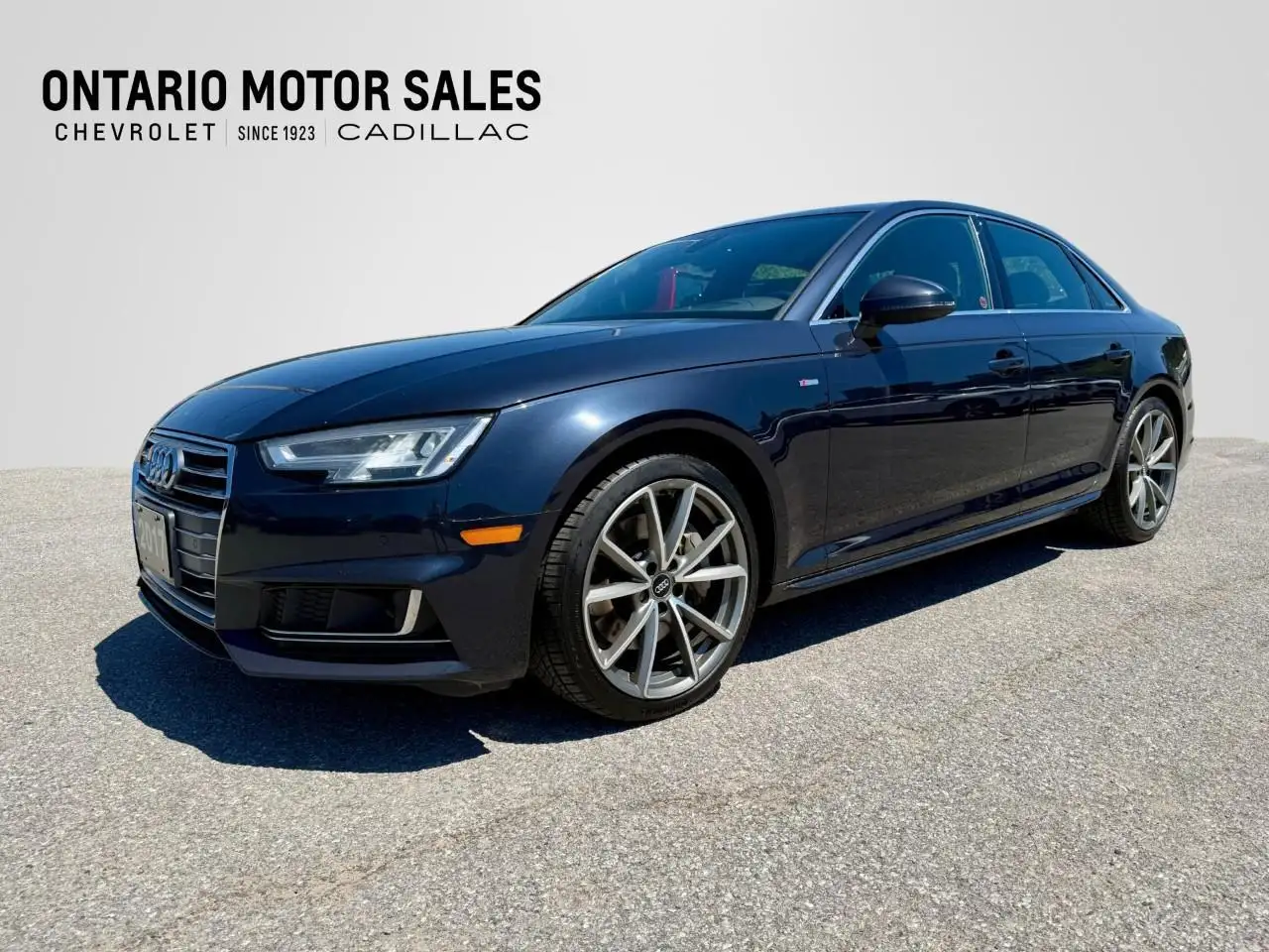 Audi A4 photo Audi A4