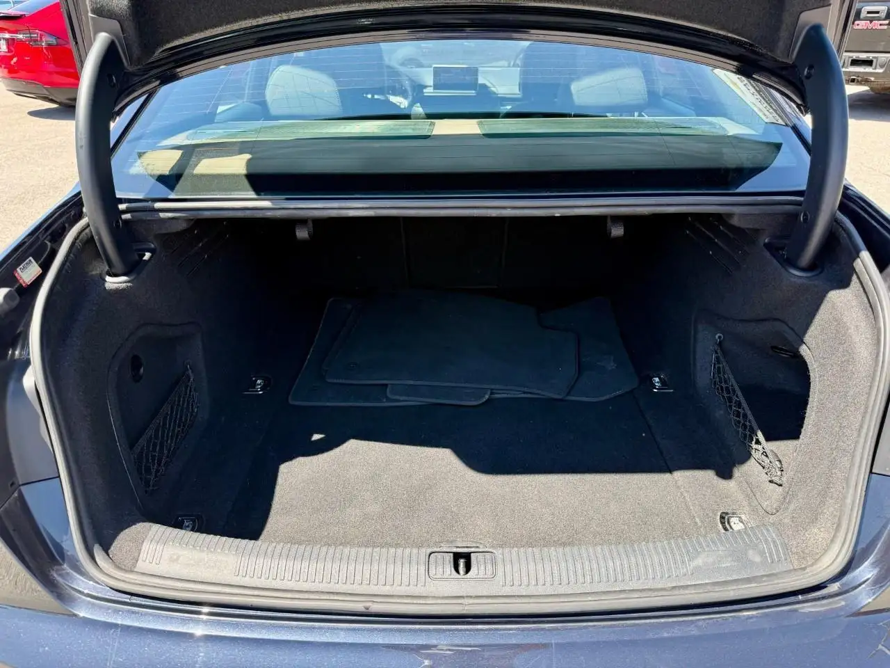 Audi A4 photo Audi A4